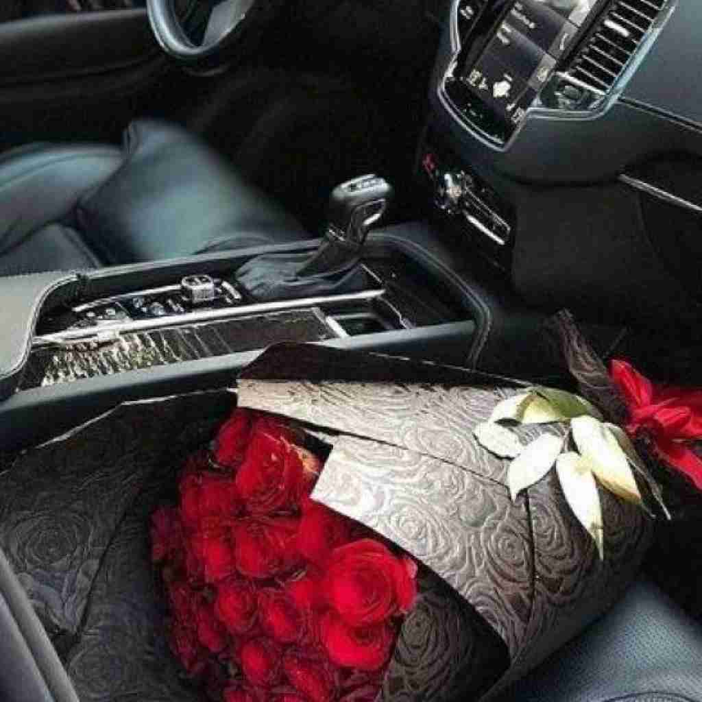 من هنوز با تو تو هنوز با اون میرقصی واسش من میشم داغون