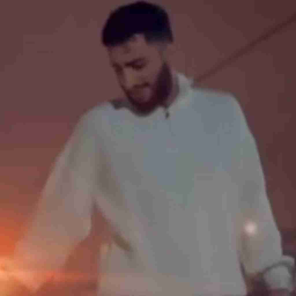 علیرضا باباجانی من اون بشکسته بال مه که دارمه شوق