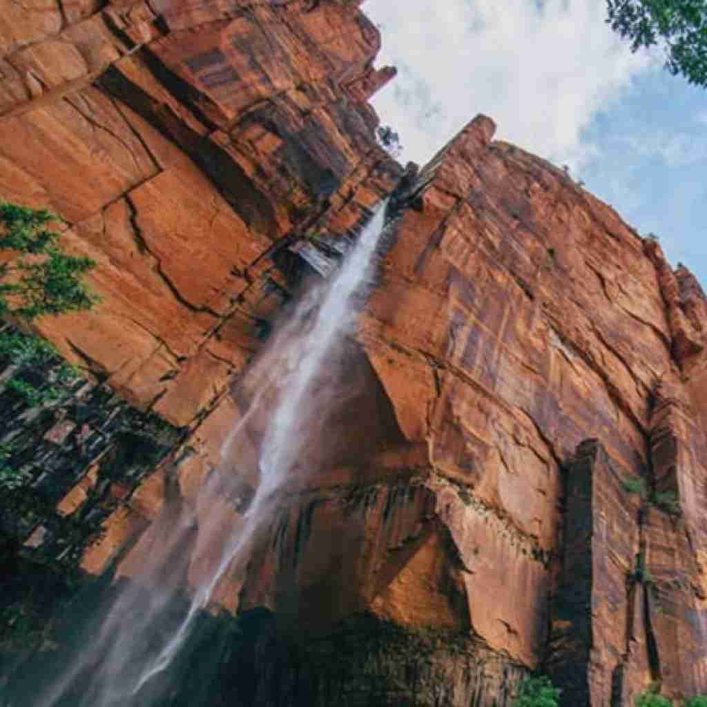 شب از خیالت در فغان روز از غمت در زاریم