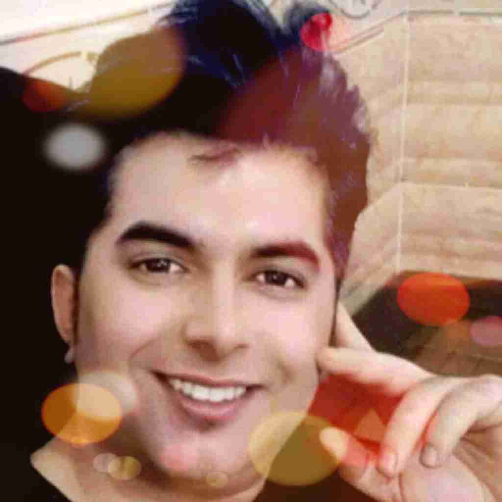 علی رزاقی بستی برنو به کمر چه با ابهت داداش