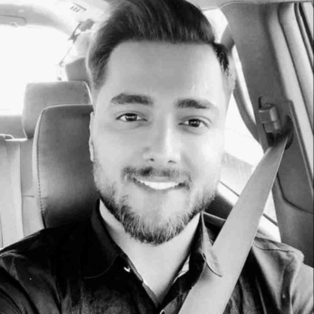 ماکان بند خب نوبت منم شد شکر زندگی ورق خورد