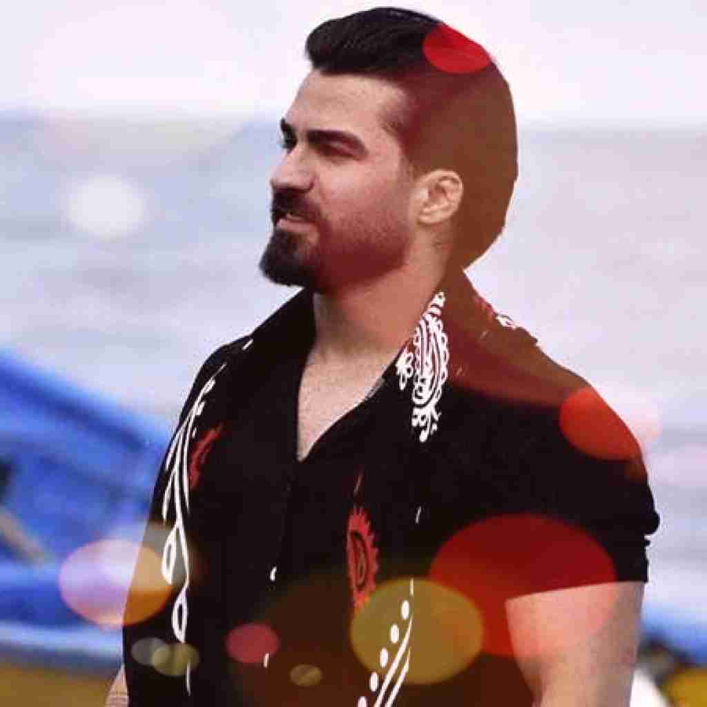 حمیدرضا بابایی طاقتم بی طاقته زدی مثل صاعقه