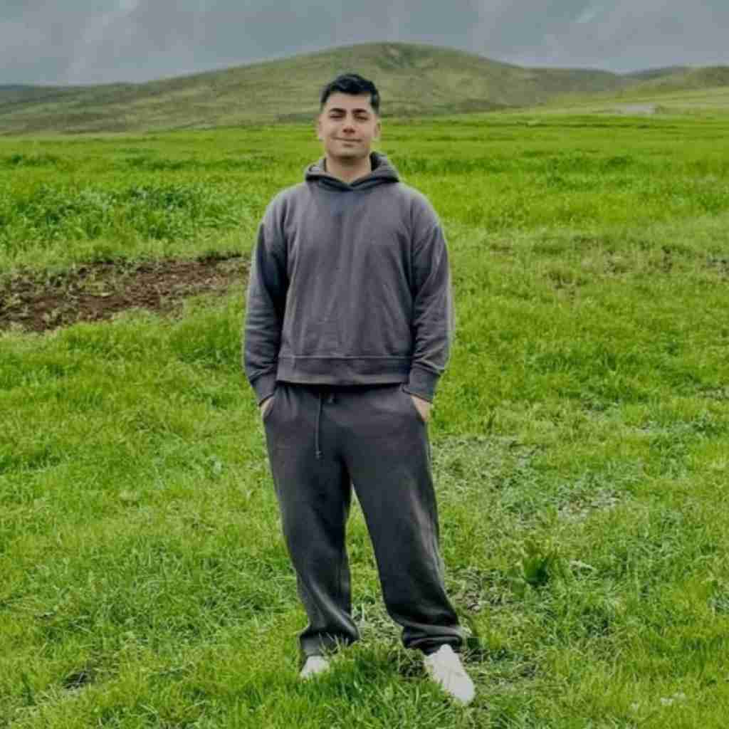 مجتبی احدی شکانی عهدو پیمانت مه شک کردم و ایمانت