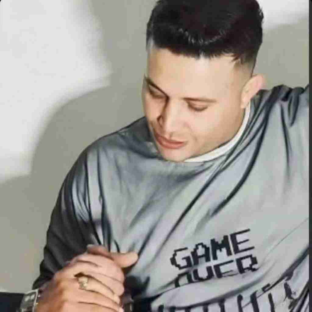 علی احمدیانی لکیکم آریایم نژاد برتر دیاریم