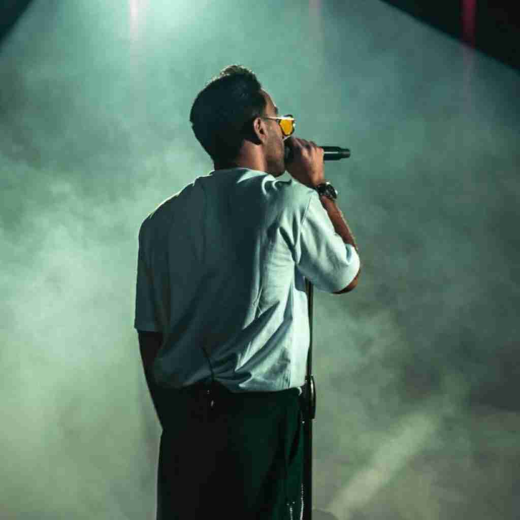 احمد سلو الحق و النصاف که تو زیبا ترین احساس منی