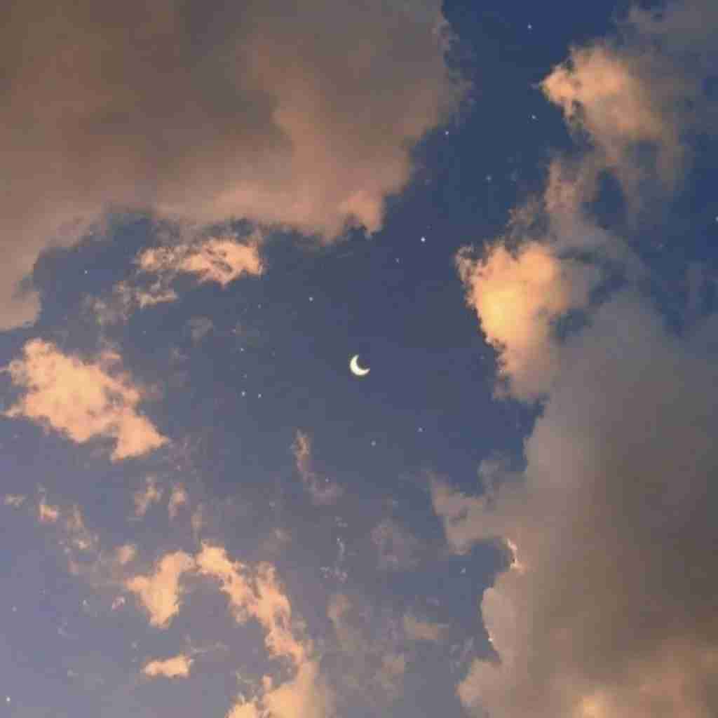  آخه میدونی من با اون یکی کم نداشتم با صدای پسر