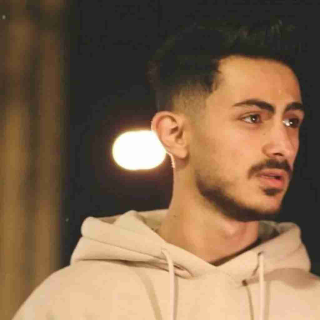 آریاشو مست میکنم یادم بره که چی به روزم آوردی تو