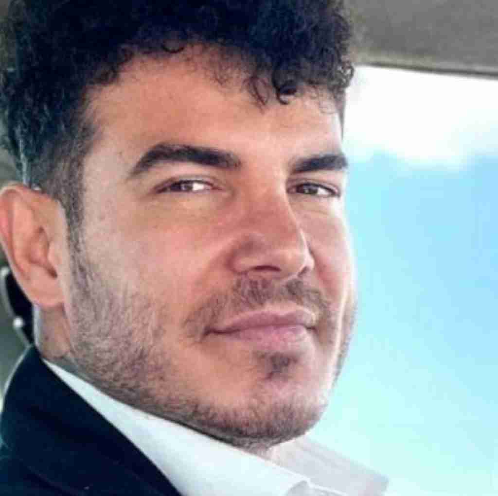 فرهاد فرهادی بوتا بکیمن دو سر یه بالشت