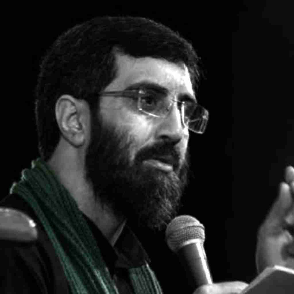 رضا نریمانی نشسته عمه بغضی تو گلوت