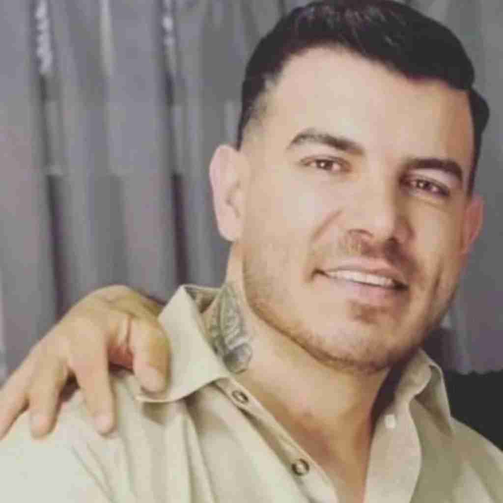 فرهاد فرهادی یه روژ نمازه مخونین یه روژ رقاصی