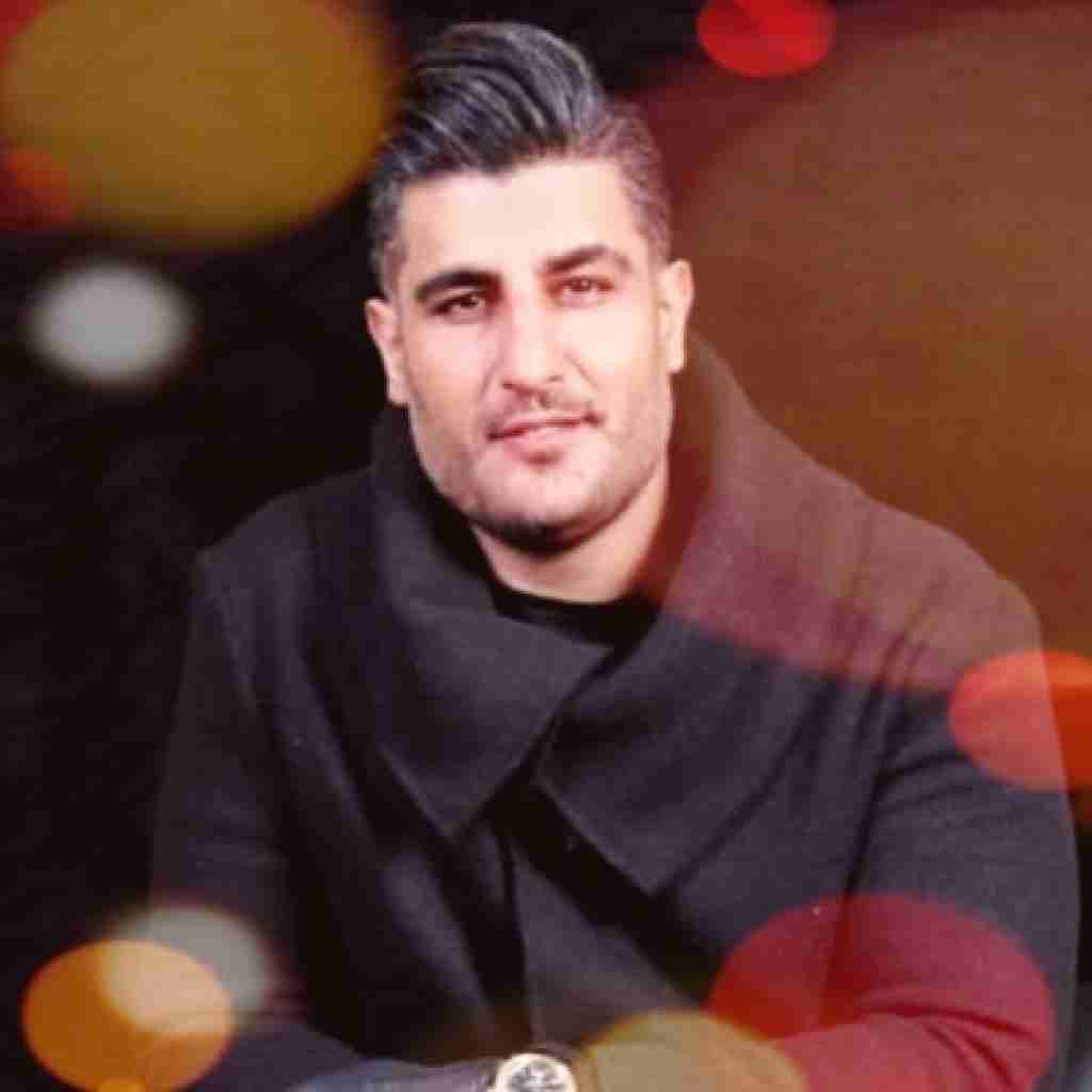 شهاب مظفری انگشتات رو پوستم عین مار راه میره