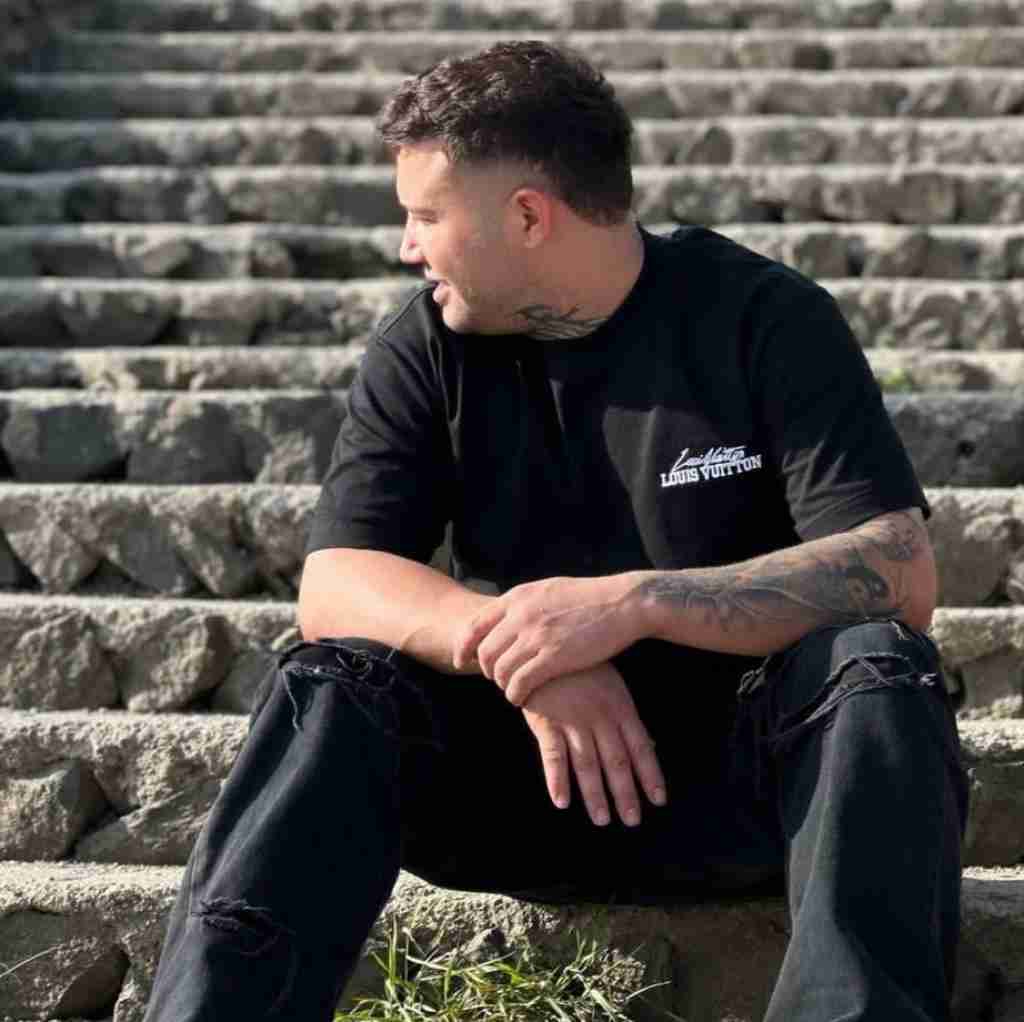 علی احمدیانی بازیگر نقش اولی سیندرلای بالابرزی