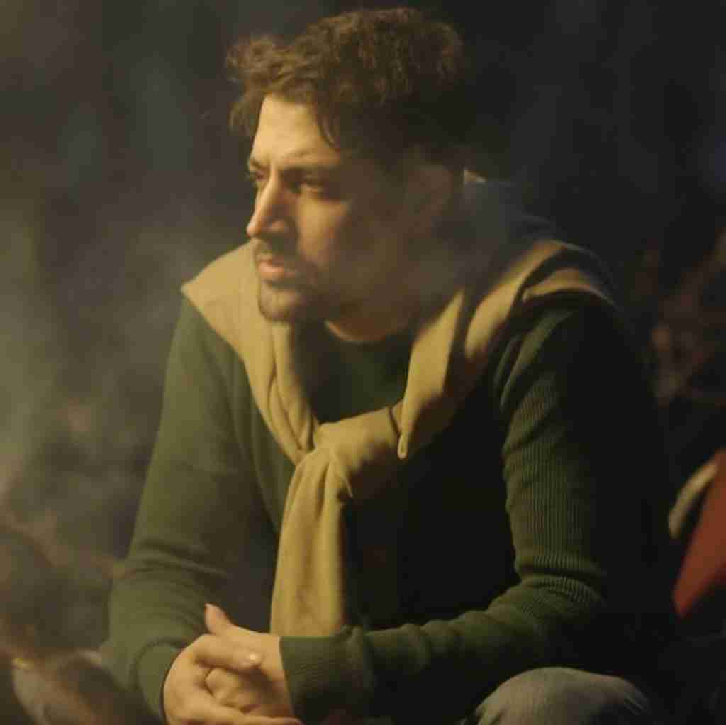 میلاد بابایی این آدمی که رو به روته با هرکسی به جز تو بد بود