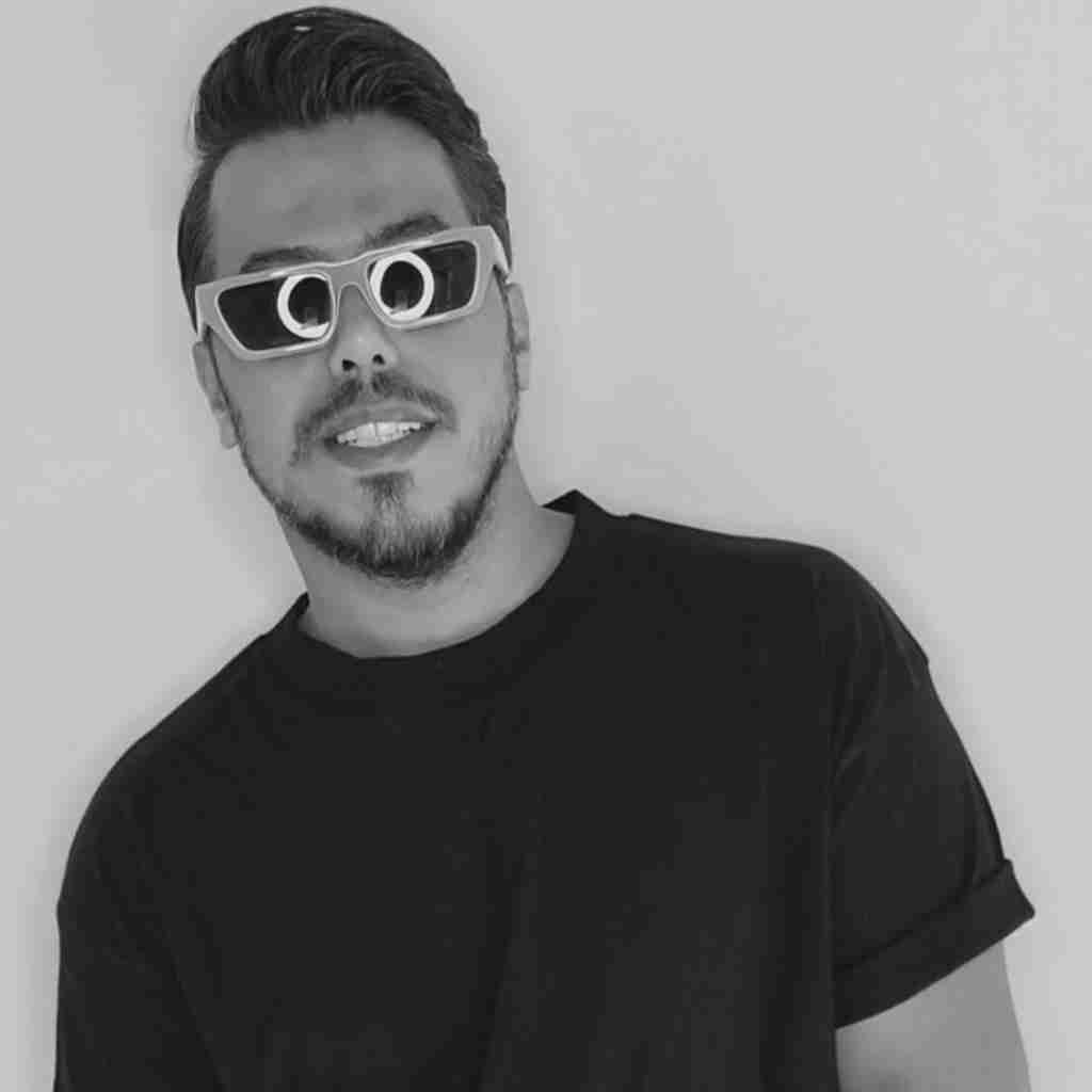 دانوش دو دقیقه