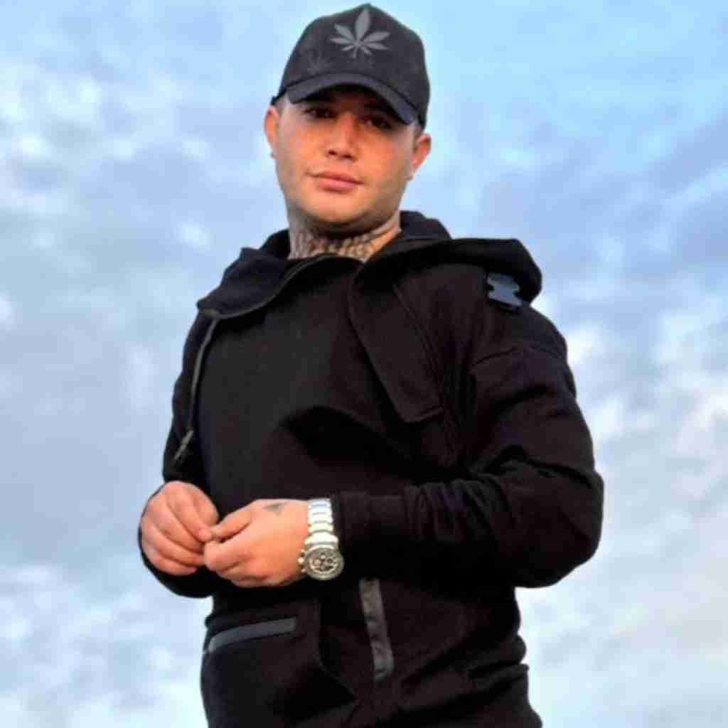 علی احمدیانی سرت نیاره او خدا بشکنه قلبتو یکی