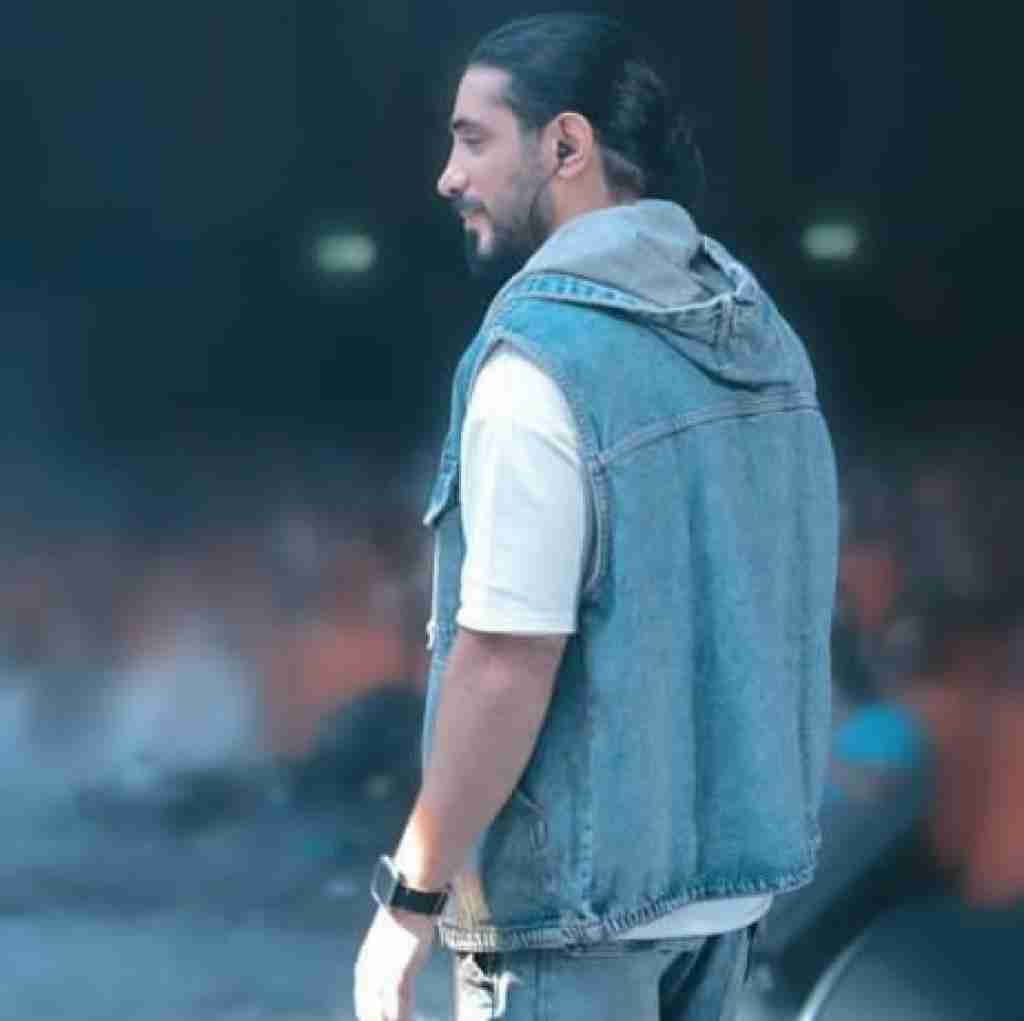 کسری زاهدی مثل چشمام میخوامت تورو از دور میپامت