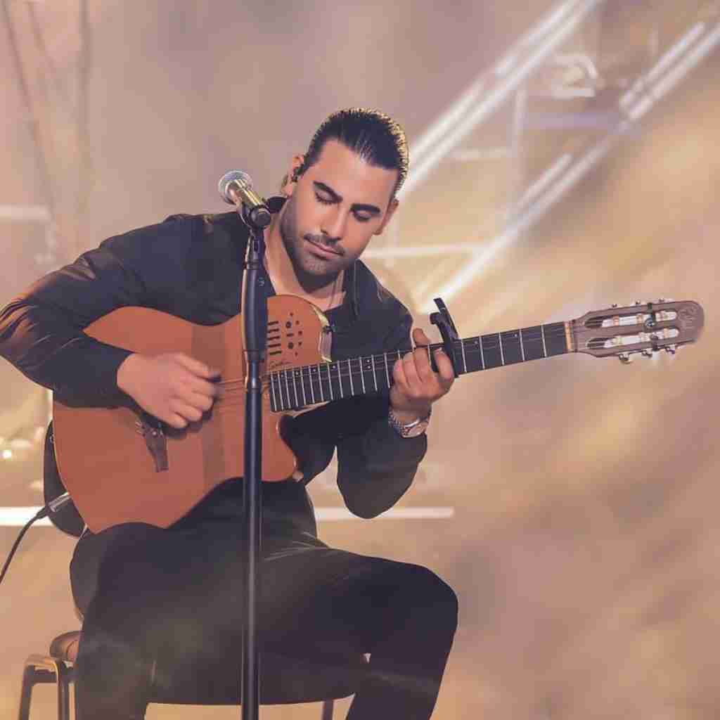 مجید رضوی پس نمیتونی شبیه آدم بدا شی فکر میکنی