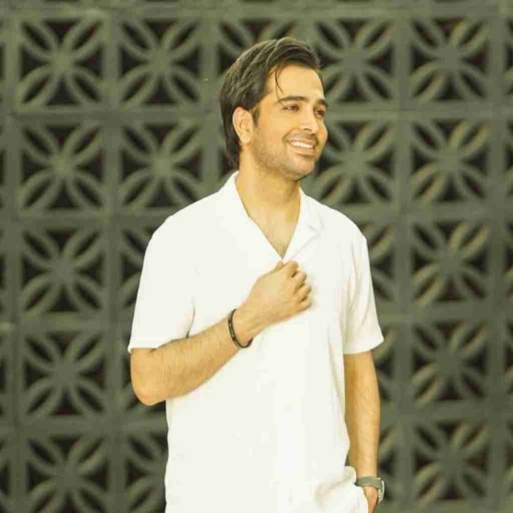 فرزاد فرخ در دام عشق افتادم پروانه ایی دلداده ام