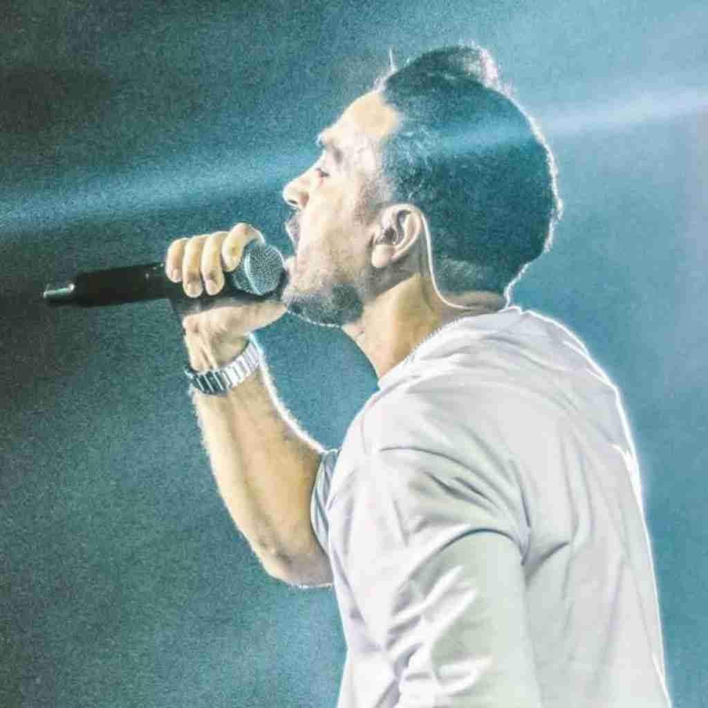 احمد سلو تو نمیدیدی هر شب چیا نثارت کردم