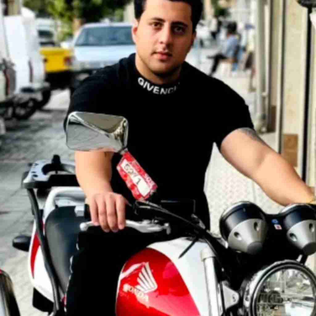 سبحان رستمی ای عکسا پاک بشن مه با چه خوابم ببره