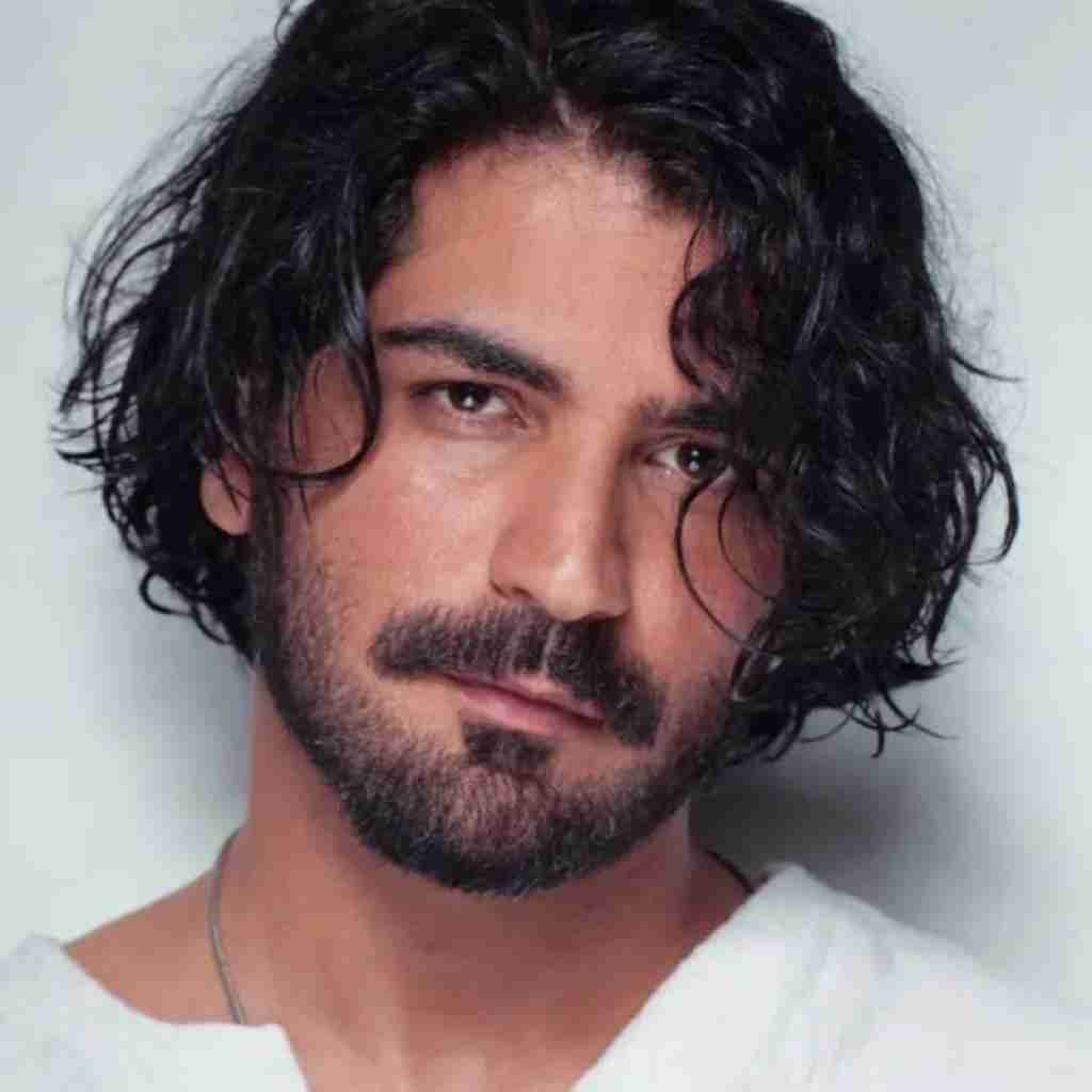 عرفان طهماسبی با اینکه دلگیرم ازت الهی الهی دنیا برات بسازه