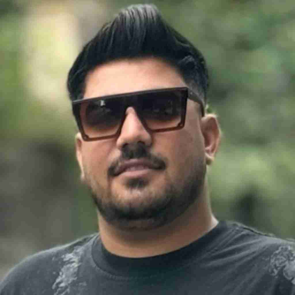 یزدان همتی سیرم خدا و ای دنیا هی میاد فاز خودکشی