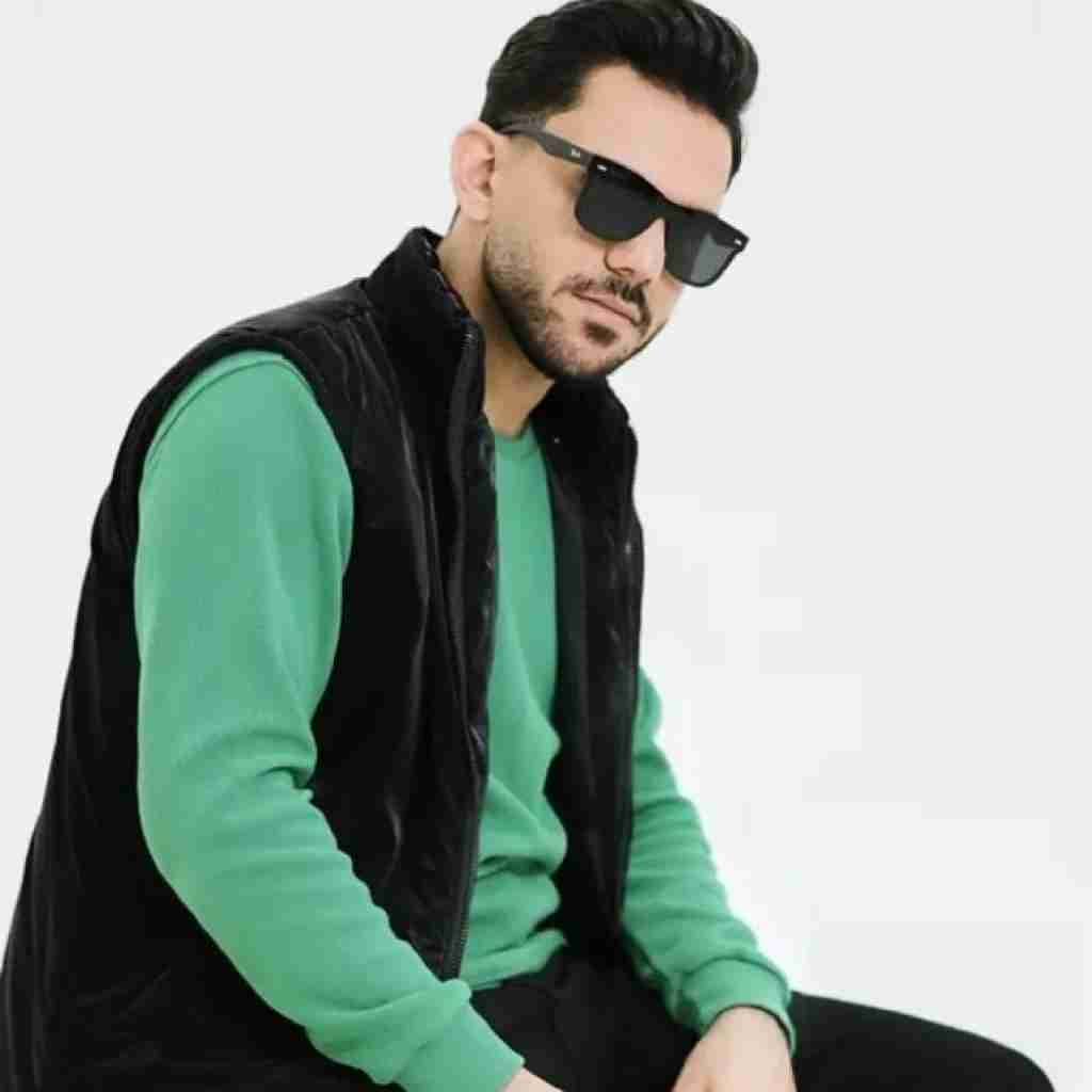 پیام عباسی رفت خودش نخواست همش کار خداست