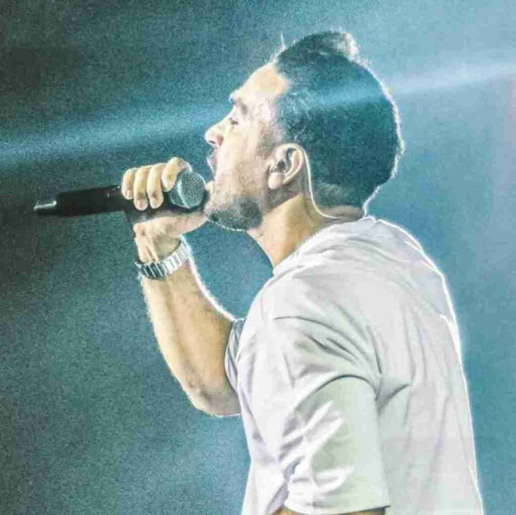 احمد سلو دلم میخواد بخوابمو ولی خوابم نمیره