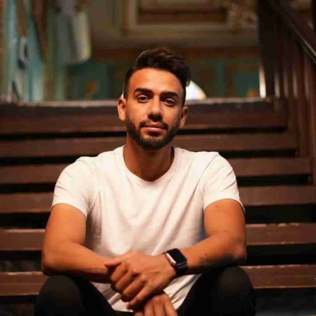 بیژن یار بهت گفتم با تو من رکم من کم توقعم