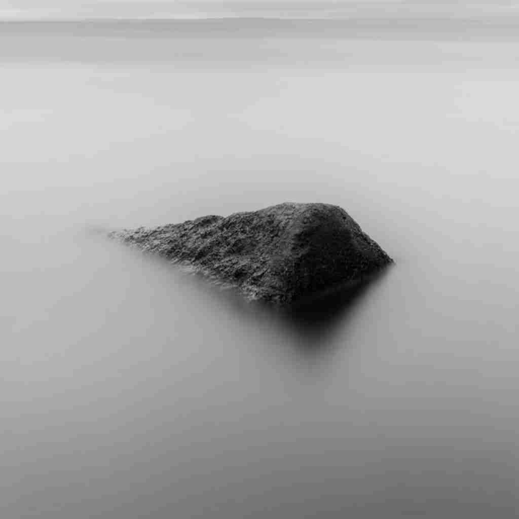 شکست یه بغض بی اراده تو چشمام با صدای زن - هوش مصنوعی