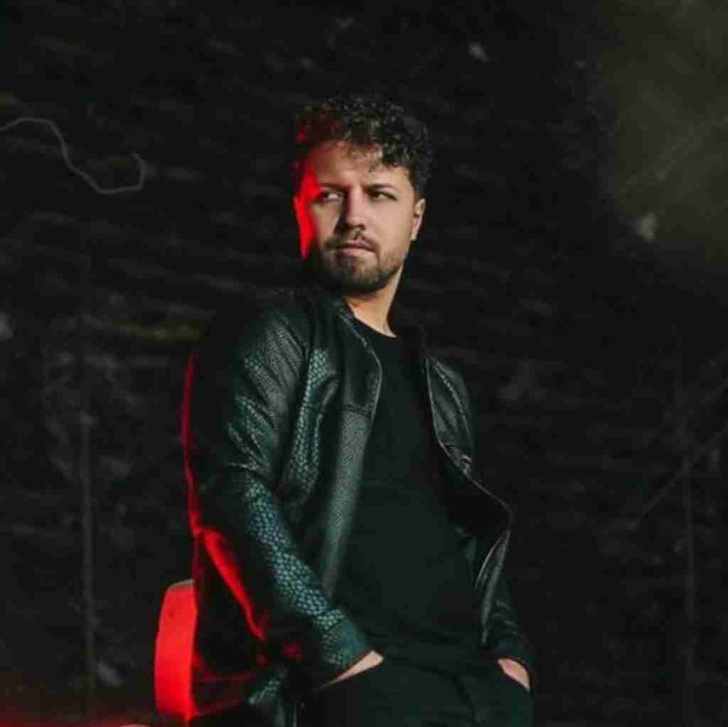 توحید ناصری دلت اگه تنگ شد نگیری شمارمو