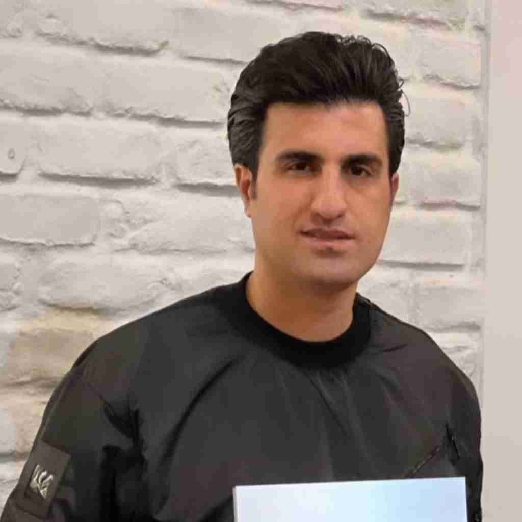 محسن لرستانی تو چشات رنگ طلاست