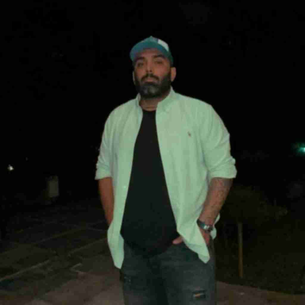 مسعود صادقلو بی نمکه دستم که اینه حالم