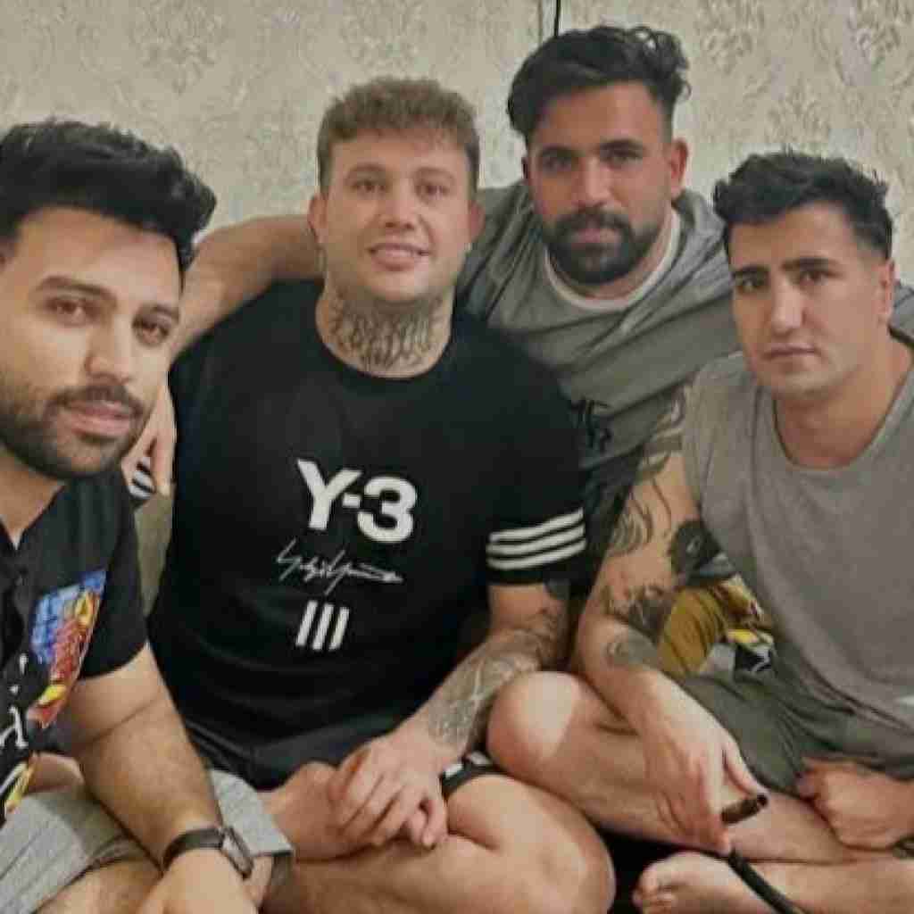 علی احمدیانی میری برو تنهام بذار ولی بگو چی بود گناه من