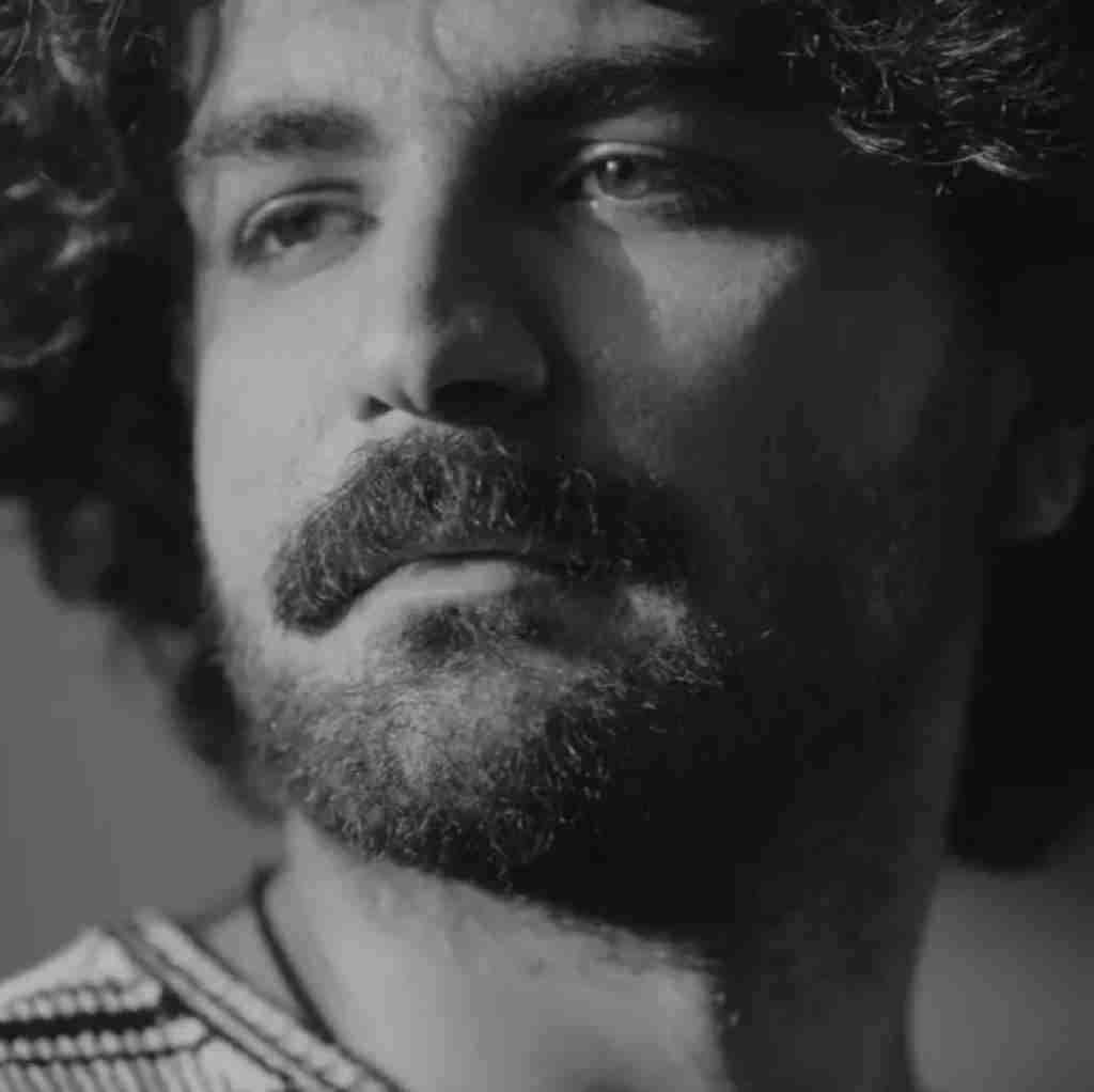 عرفان طهماسبی میترسم از آن شب که تو آسوده بی من سر کنی