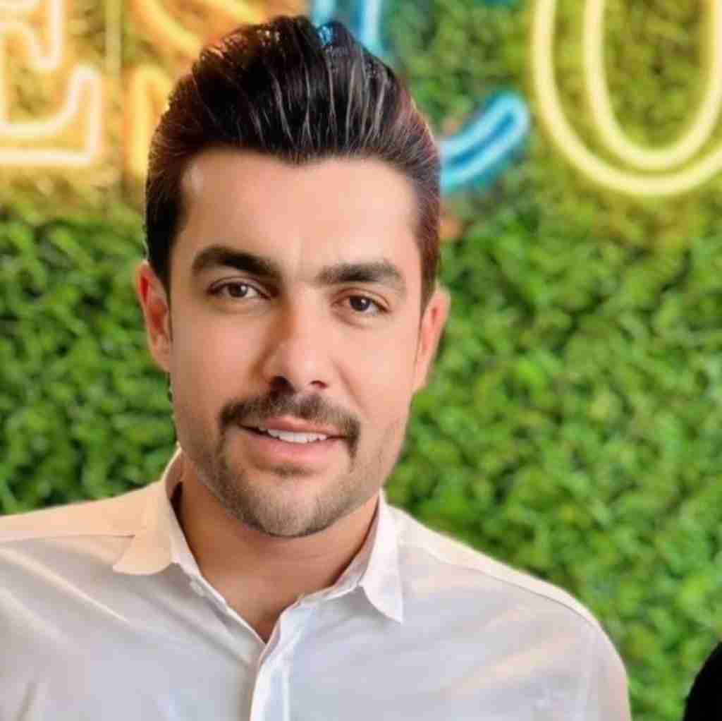 فرشید حکمتی همسای شقایق