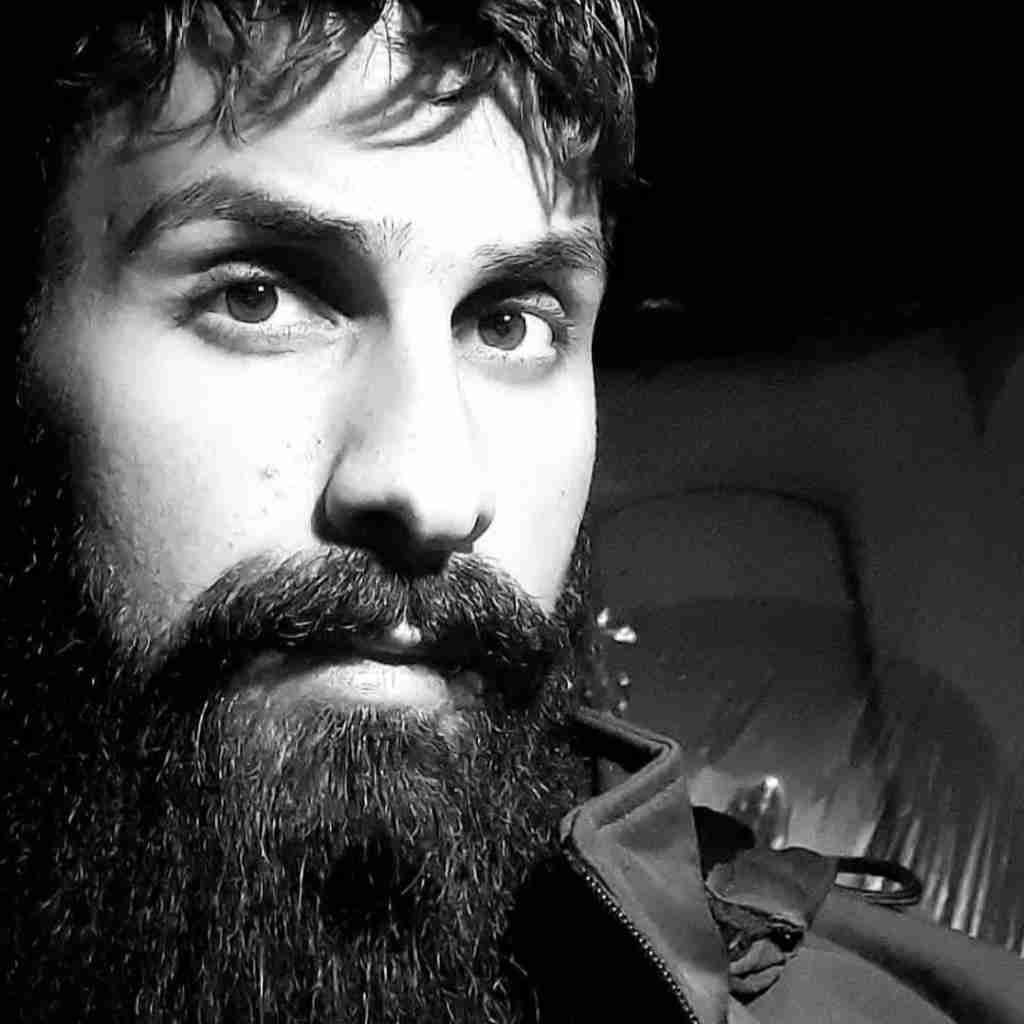 اشکان رشپوش بخیه