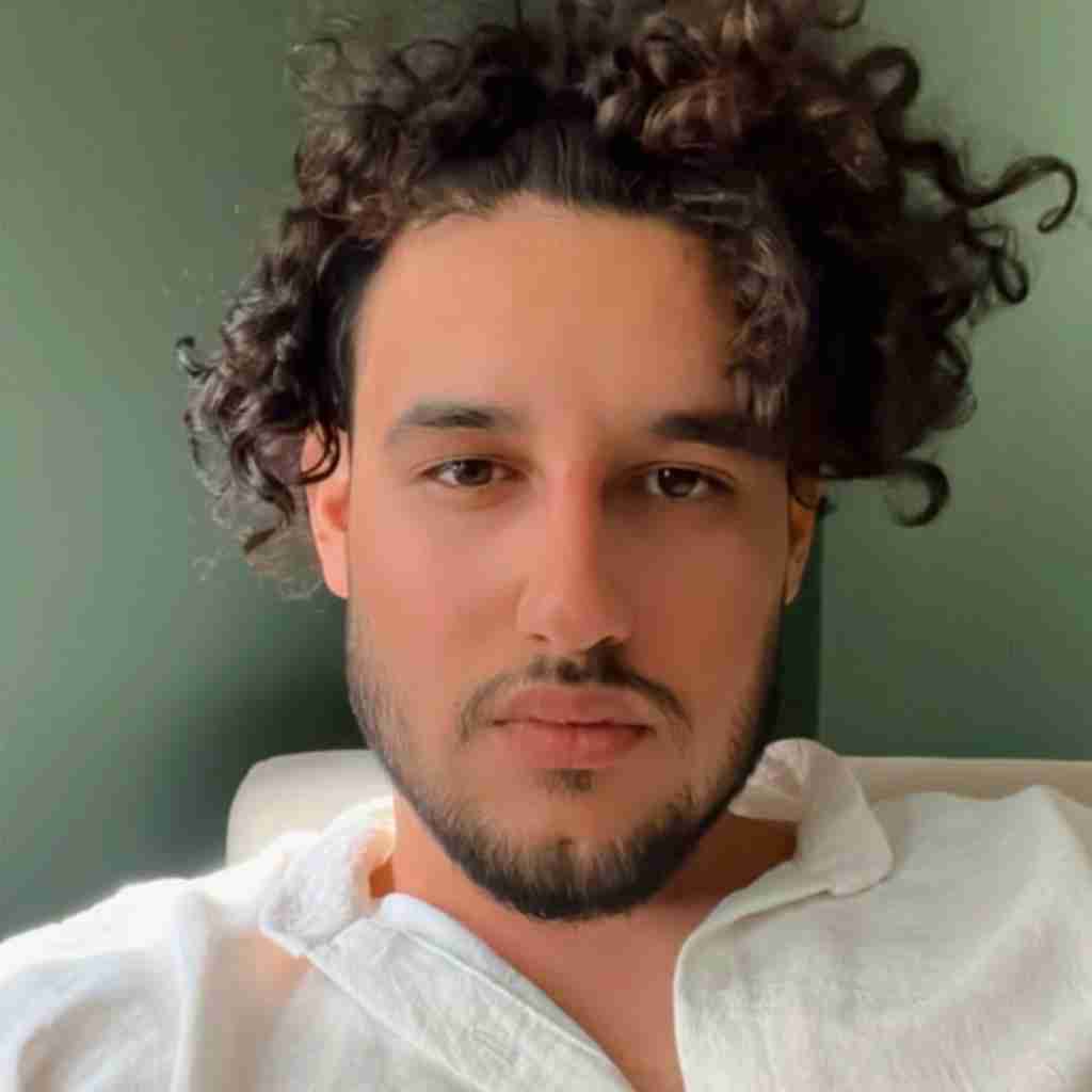 امیر ماهان دنیای من