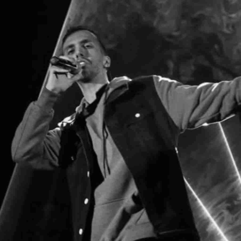 زانکو من برا تو تو برا من ما یه روحیم و دوتا تن