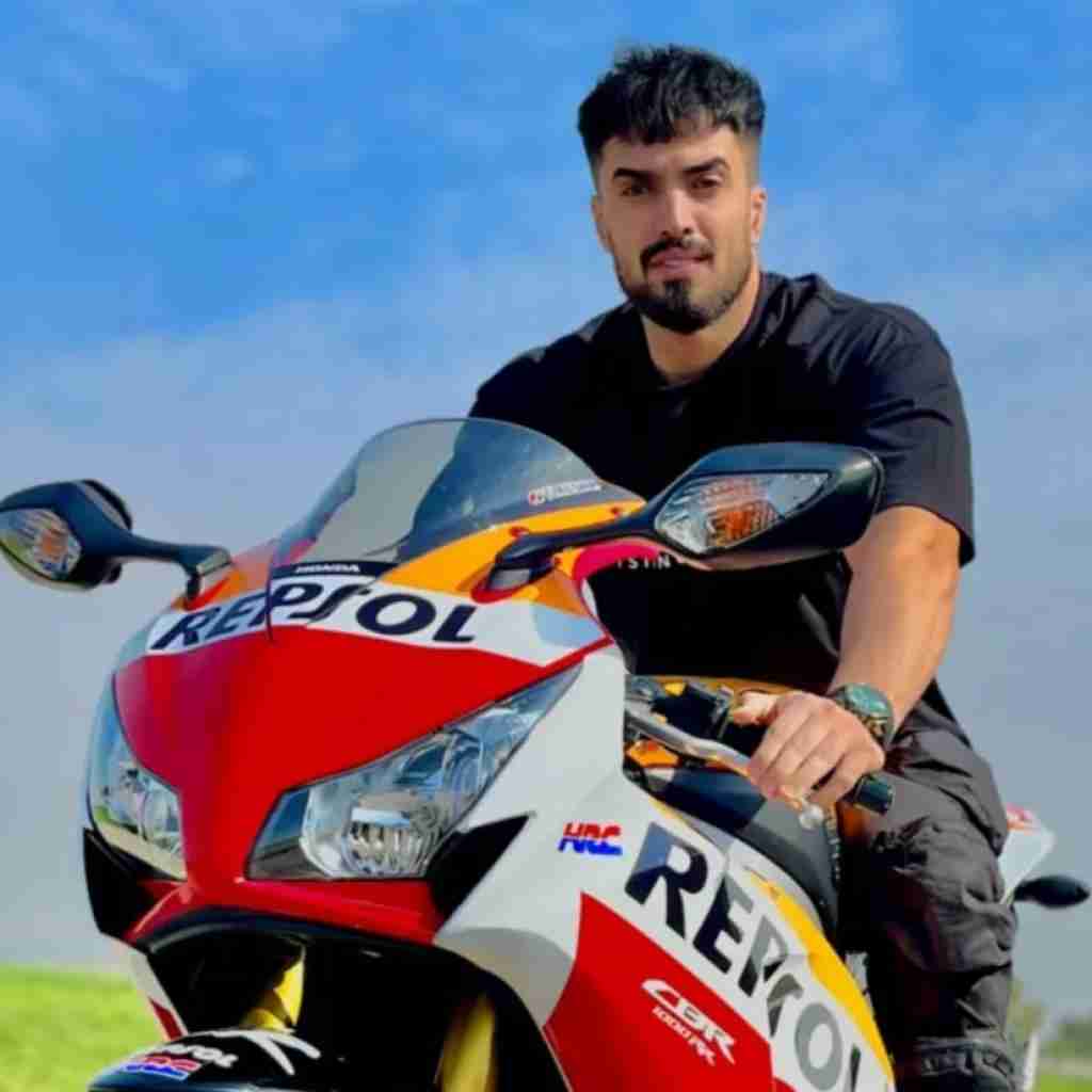 علی رستمیان عشقم سلام میبینی ریخته بال و پرام