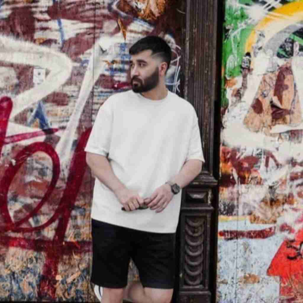 علی یاسینی شاید لیاقتت بیشتر بود شاید اونی که خواستی