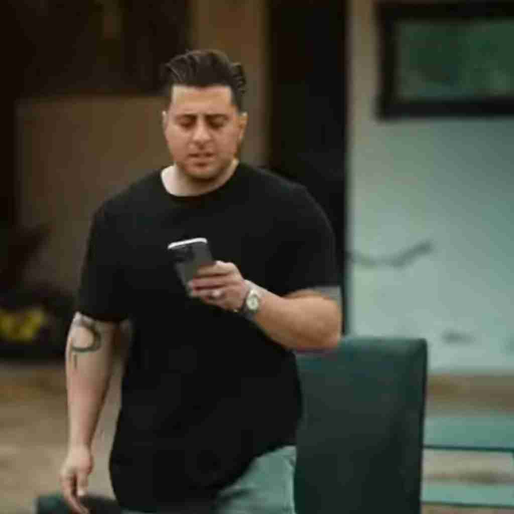 سبحان رستمی خدام بود مریض که میشدم دوام بود