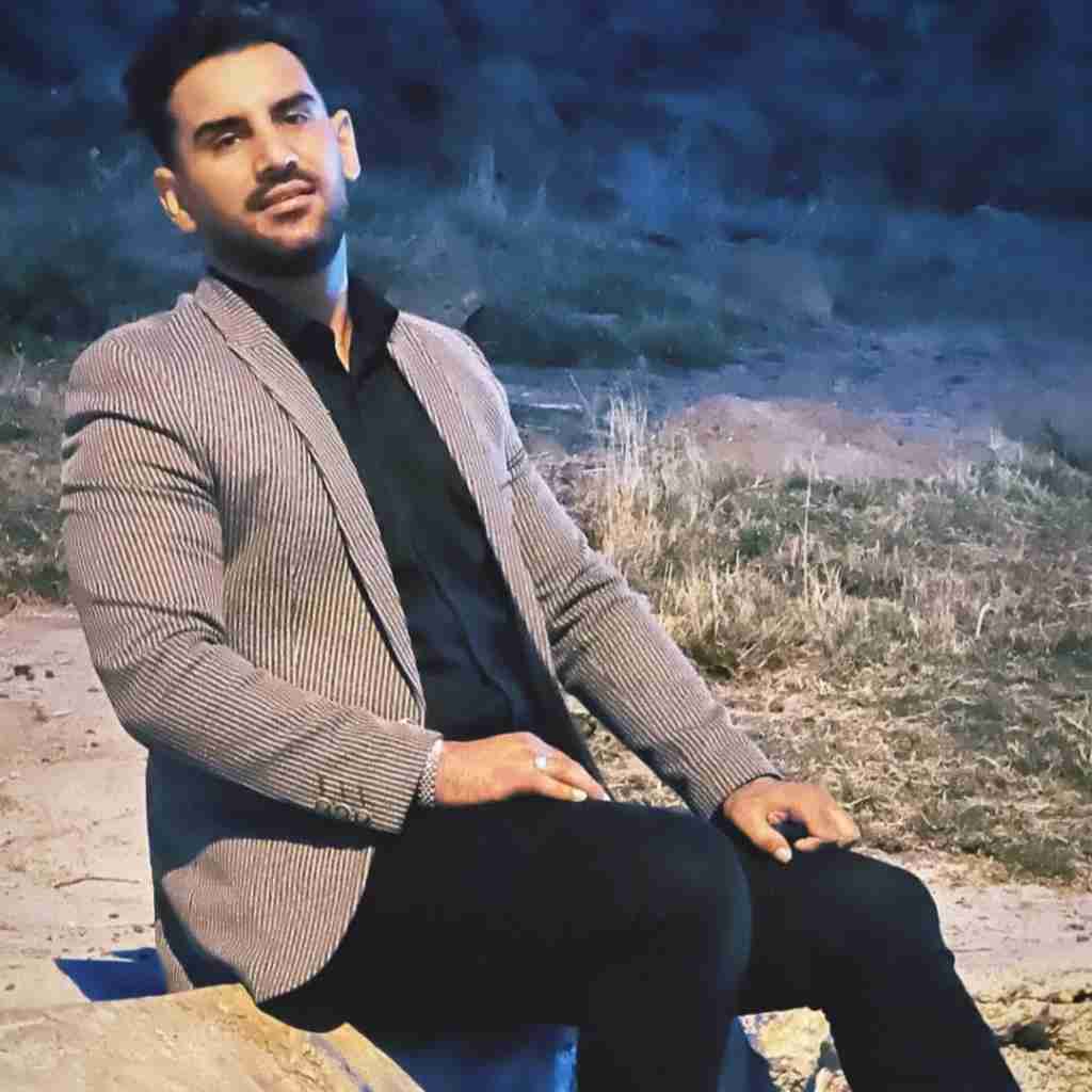 میلاد بیرانوند و بهنام کمالوند زندانبان