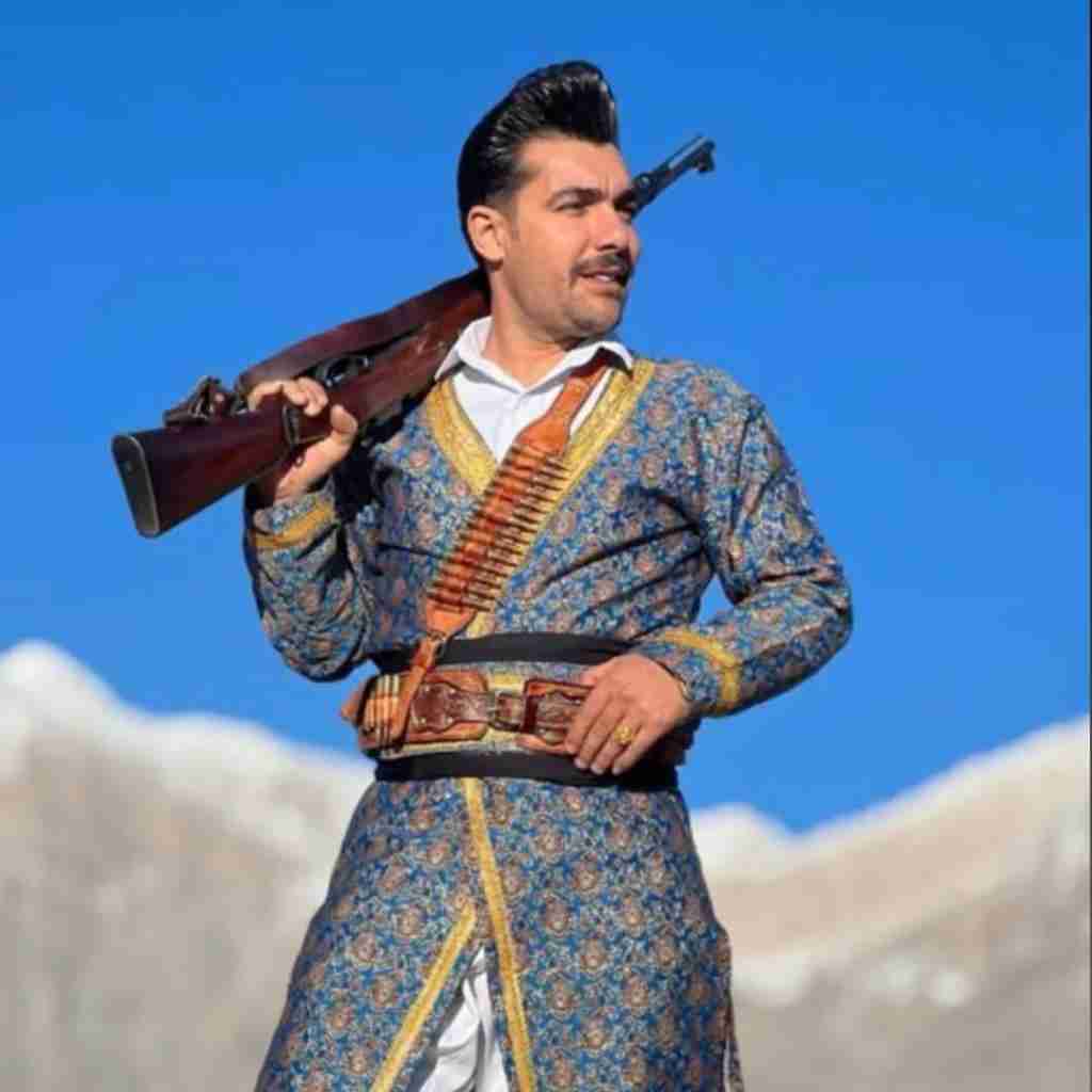 فرشید حکمتی نصف شو