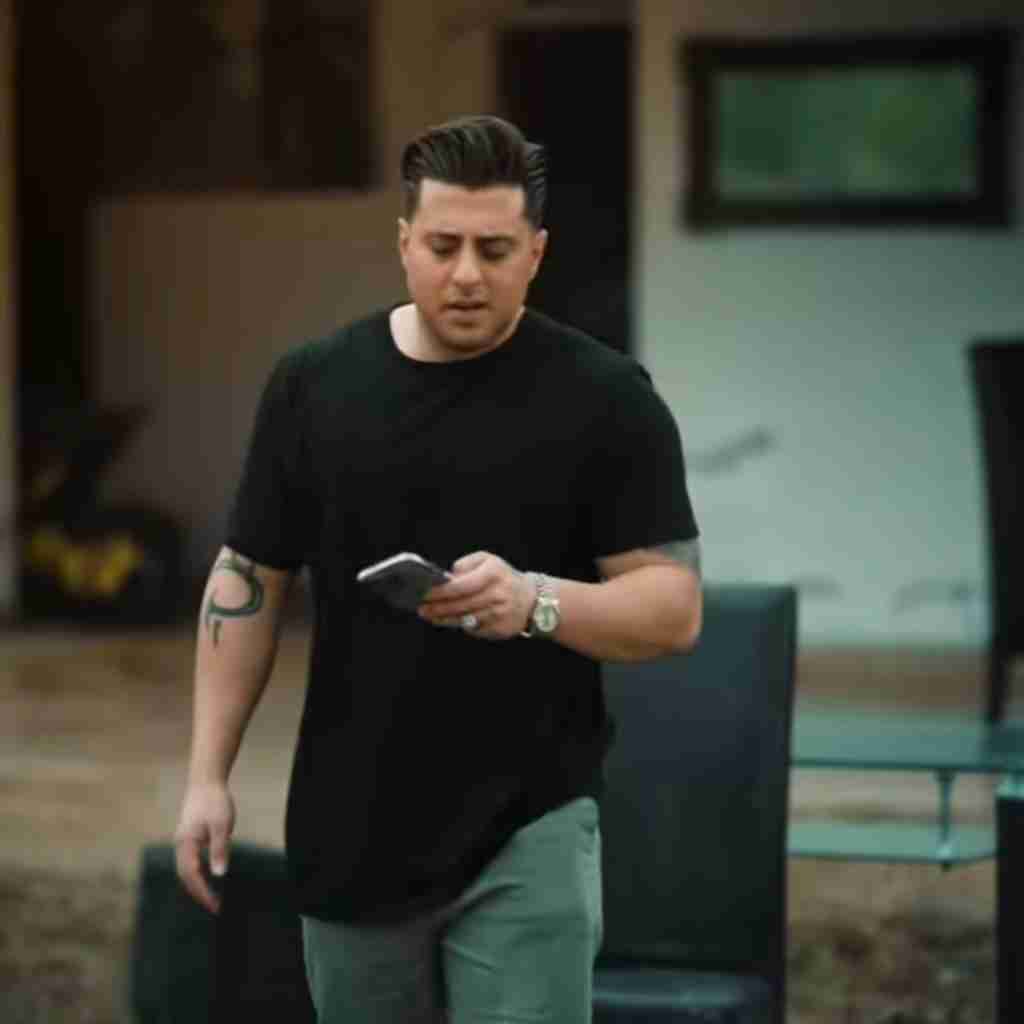 سبحان رستمی خدام بود مریض که میشدم دوام بود