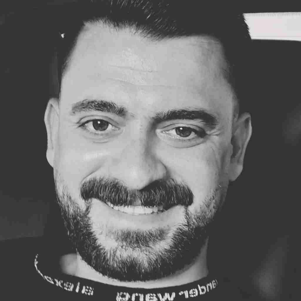 جعفر صابری نبودی تا سحر خاری کشیدم میان خواب و بیداری