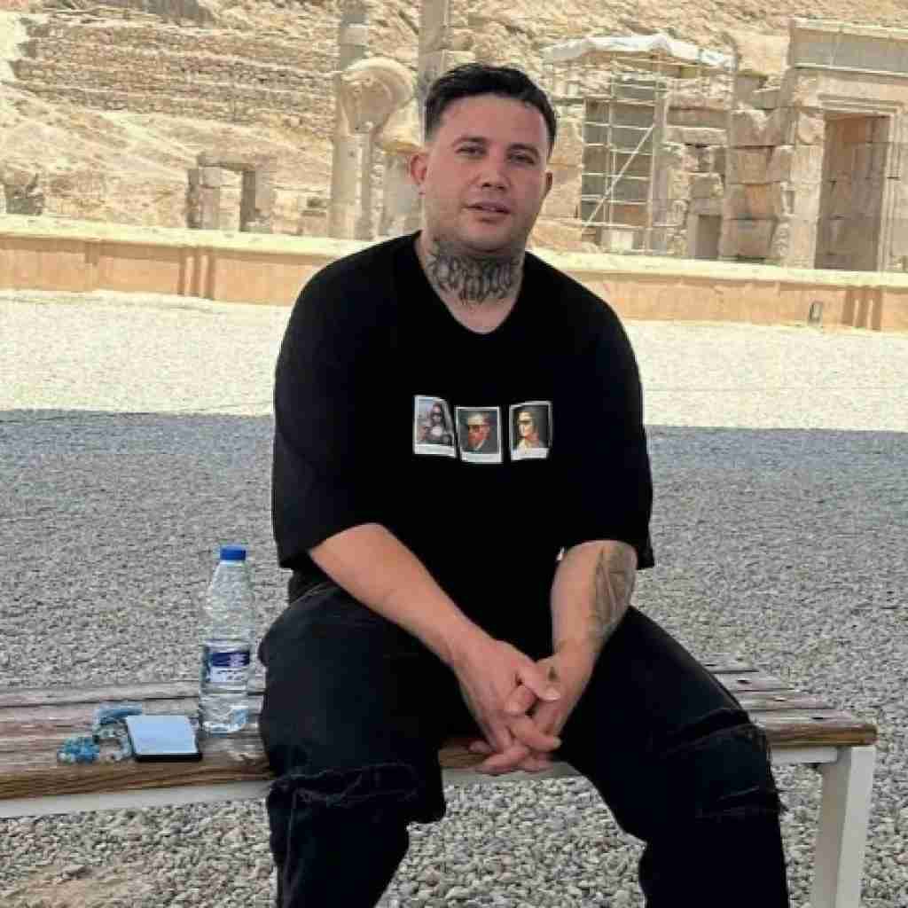 علی احمدیانی شیرین تر از تلخی ندیدم تلخ تلخم