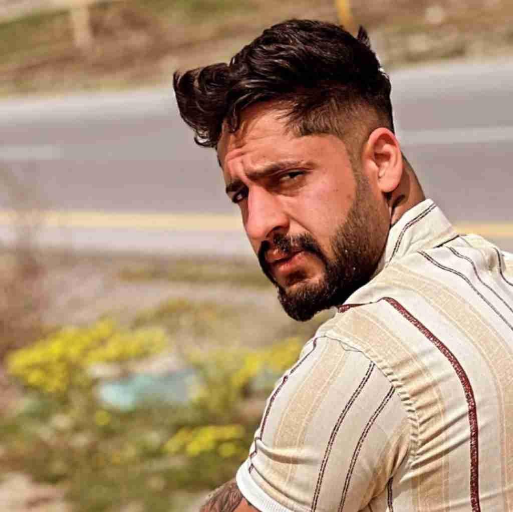 ساواش نذار بشه گریه هات نمکه زخمم