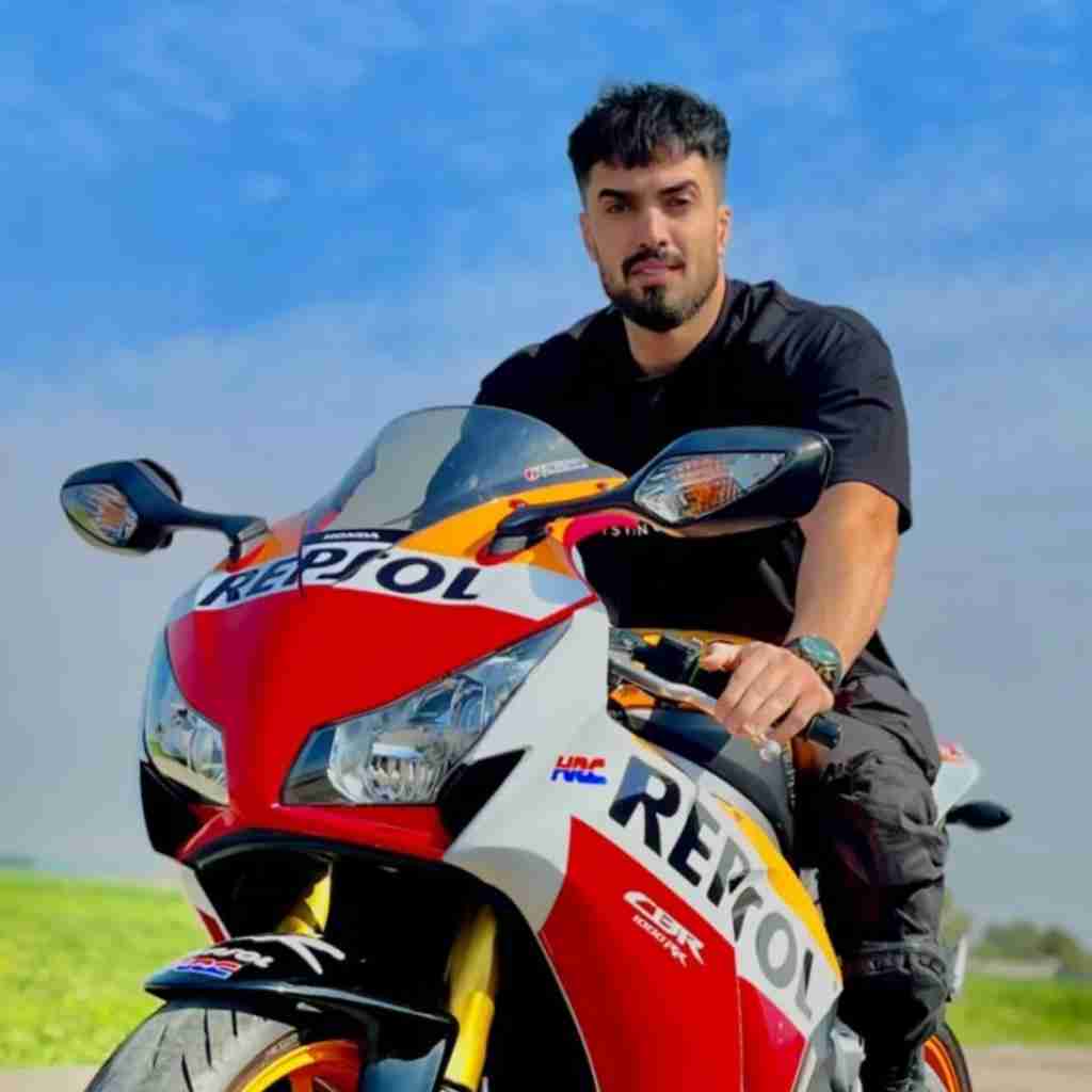 علی رستمیان چقد گفتم بهت این رابطه از بیخ غلطه