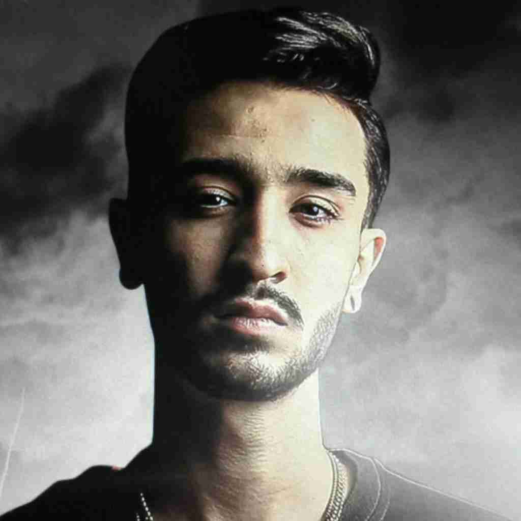 دانلود آهنگ آشوبه از مستر کیارش